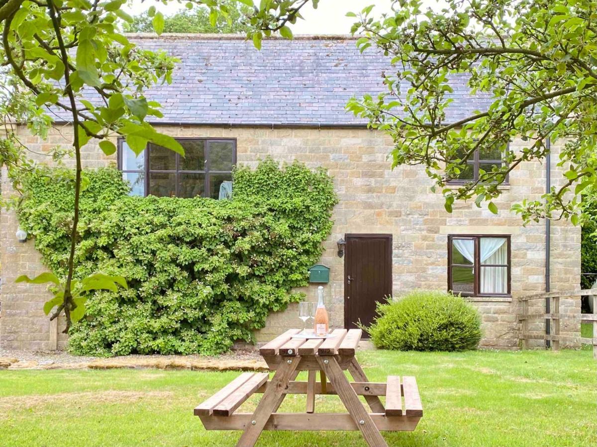 Country Barn On The Hill Vila Whitwell-on-the-Hill Exterior foto